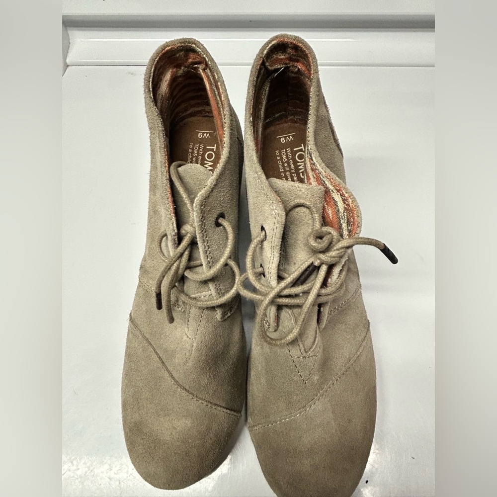 Toms Tan/Gray Wedge Boots- Women’s Size 9